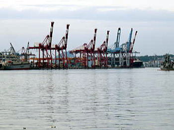 キールン港の風景