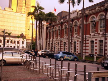 旧台中州庁駐車場